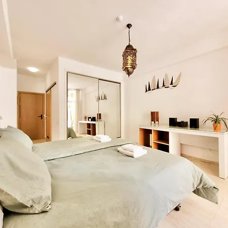 Terrace - Only Adults - *